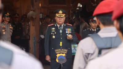 Kapolres Blora, Pimpin Langsung Upacara Pemakaman Aipda Dwi Wahyudi 9 TUTURPEDIA - Kapolres Blora, Pimpin Langsung Upacara Pemakaman Aipda Dwi Wahyudi