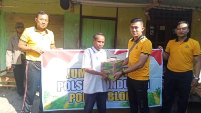 Jumat Berkah Polsek Kunduran: Kapolsek IPTU Budi Santoso Tegaskan Polisi Harus Hadir dan Peduli Warga 9 TUTURPEDIA - Jumat Berkah Polsek Kunduran: Kapolsek IPTU Budi Santoso Tegaskan Polisi Harus Hadir dan Peduli Warga