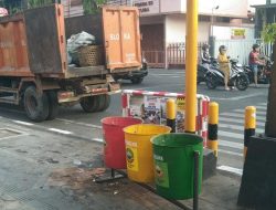 Gerak Cepat DLH Blora! Bak Sampah Dipasang di Jantung Kota, Warga Diminta Tak Lagi Buang Sampah Sembarangan