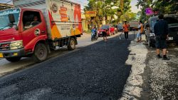 Respons Keluhan Warga, Wali Kota Agustina Pastikan Perbaikan Jalan Kalipancur Terus Dilakukan 3 TUTURPEDIA - Respons Keluhan Warga, Wali Kota Agustina Pastikan Perbaikan Jalan Kalipancur Terus Dilakukan
