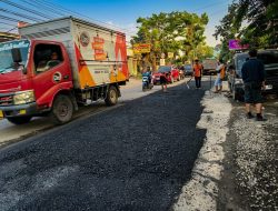 Respons Keluhan Warga, Wali Kota Agustina Pastikan Perbaikan Jalan Kalipancur Terus Dilakukan