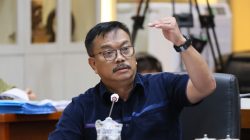 Kilas Balik 27 Agustus: Edy Wuryanto Desak Perpres Perlindungan Nakes Segera Terbit, “Profesionalisme Tak Bisa Dipisahkan dari Kesejahteraan” 4 TUTURPEDIA - Kilas Balik 27 Agustus: Edy Wuryanto Desak Perpres Perlindungan Nakes Segera Terbit, “Profesionalisme Tak Bisa Dipisahkan dari Kesejahteraan”