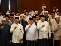 Gus Rozin dan Khidmah Panjang untuk Pesantren