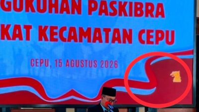 TUTURPEDIA - Heboh! Logo Mirip Partai Politik Hiasi Latar Belakang Acara di Kantor Kecamatan Cepu, Netizen Meradang dan Minta Semua Diperiksa
