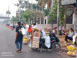 Jelang Demo di DPR/MPR, Pedagang Kaki Lima Ketiban Berkah