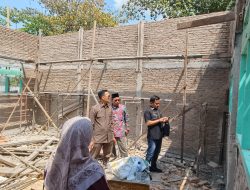 Sidak SDN 1 Sumberjo, DPRD Rembang Temukan Kayu Keropos dan Semen Rapuh