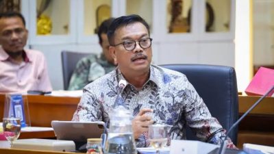 TUTURPEDIA - Anggota Komisi IX DPR RI Edy Wuryanto: DTSEN Jangan Sampai Menjebak Warga Miskin, Salah Data Bisa Cabut Hak Kesehatan