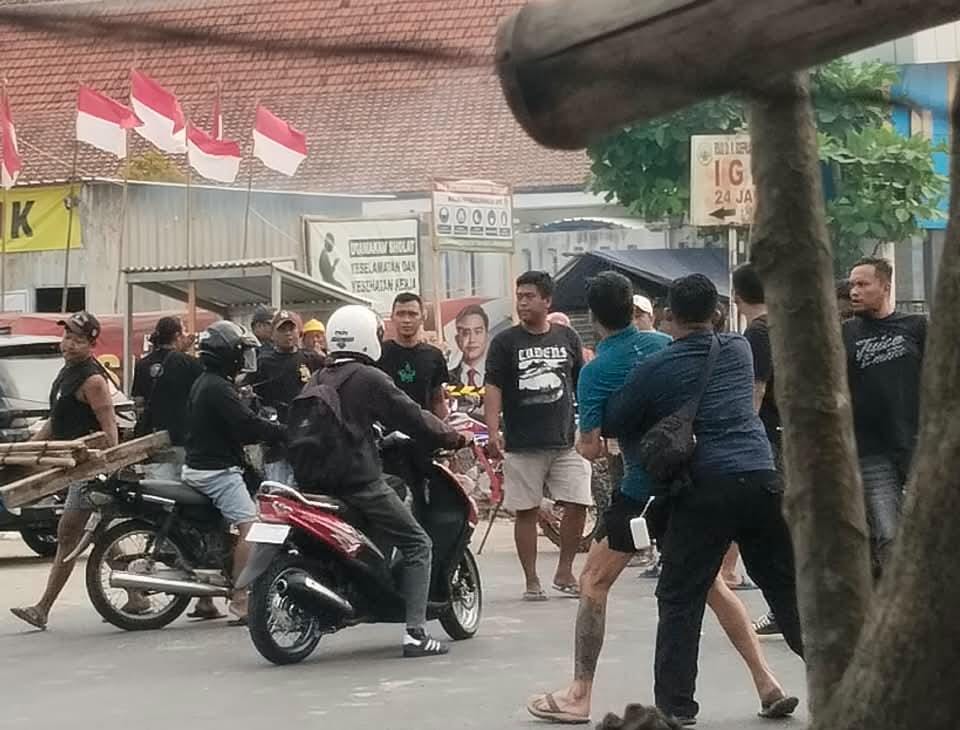 TUTURPEDIA - Material Diduga Tak Berizin, Keributan Warnai Proyek Sekolah Rakyat Cepu
