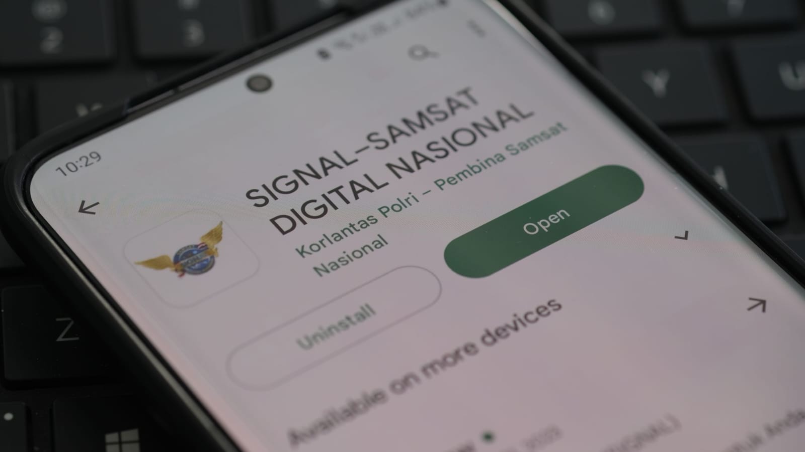TUTURPEDIA - STNK Digital Resmi Hadir, Ketinggalan STNK Fisik Kini Bukan Lagi Masalah