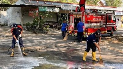 Solar Tumpah di Jalan Raya! Damkar Jadi Pemadam Tumpahan Solar Lagi 21 TUTURPEDIA - Solar Tumpah di Jalan Raya! Damkar Jadi Pemadam Tumpahan Solar Lagi
