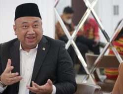 Guru Honorer Menanti Kepastian, DPR Sepakat Atur Batas Bawah Gaji dalam RUU Sisdiknas