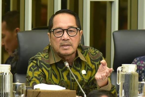 TUTURPEDIA - Firman Soebagyo Wanti-Wanti Potensi Konflik akibat Sertifikat Halal: Jangan Sampai Pedagang Dikejar-kejar Satpol PP