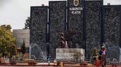 KILAS BALIK: KPK Kembali Bergerak di Jawa Tengah, Bupati Klaten Dikabarkan Terjaring OTT 7 TUTURPEDIA - KILAS BALIK: KPK Kembali Bergerak di Jawa Tengah, Bupati Klaten Dikabarkan Terjaring OTT