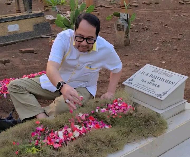 TUTURPEDIA - Ziarah ke Makam Hj. Musti’ah Djayusman, Kenangan tentang Sosok Ibu yang Mengajarkan Arti Pengabdian Politik