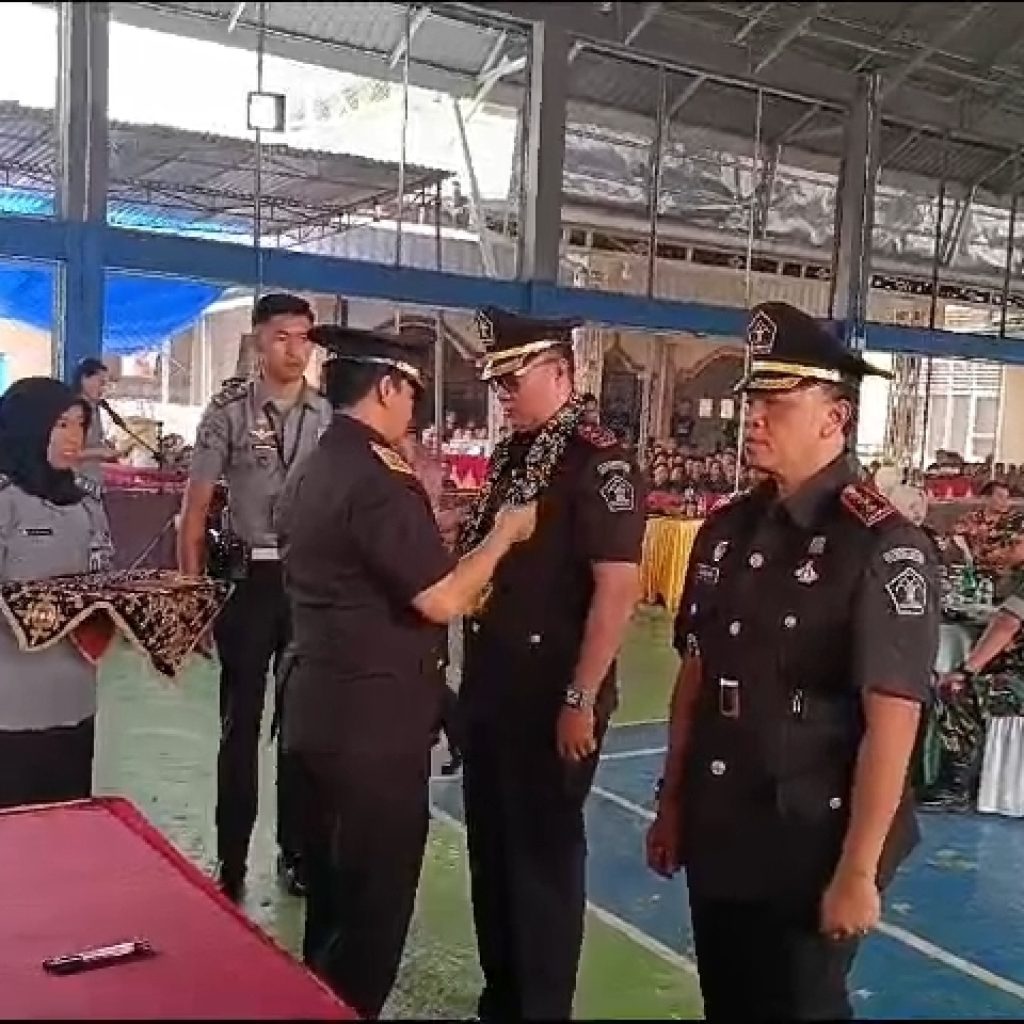 Kepala Divisi Pemasyarakatan (Kadivpas) Kanwil Kemenkumham Bengkulu, Teguh Wibowo pimpin sertijab Kalapas Kelas IIA Curup Rejang Lebong. Foto: Dok Riki Santoso.