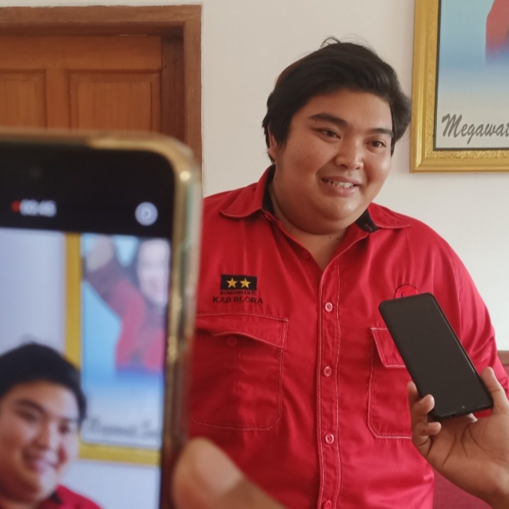 Atasi Kekeringan, Relawan SiapGan Berikan Bantuan Sibel di Blora Selatan 