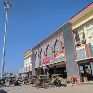 Pedagang Pasar Sido Makmur Blora Keluhkan Keberadaan Bangunan yang Diduga Didirikan Tanpa Izin 