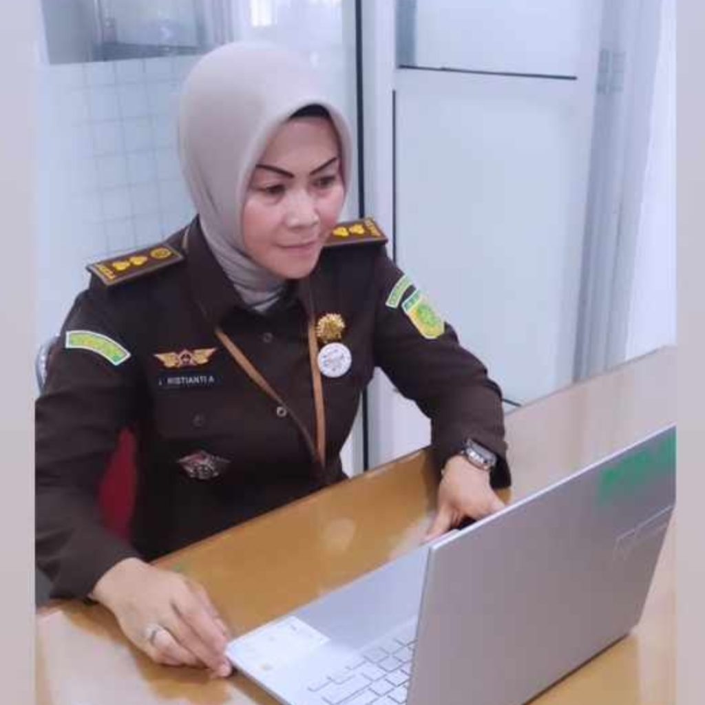 Kasi Penerangan Hukum (Penkum) Kejati Bengkulu, Ristianti Andriani, SH, MH. benarkan soal DPO kasus korupsi yang meninggal dunia. Foto: Istimewa.