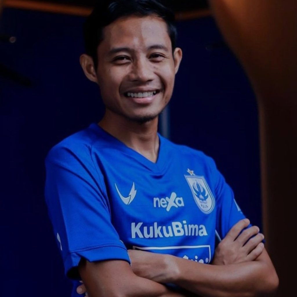 Kehadiran Evan Dimas memperkuat skuad lini tengah tim PSIS Semarang. Foto: Istimewa