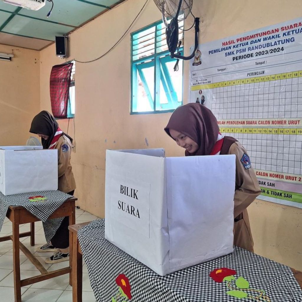 KPU Blora Bekali Santri PSM Randublatung Soal Pendidikan Politik: Gunakan Hak Pilih Kalian