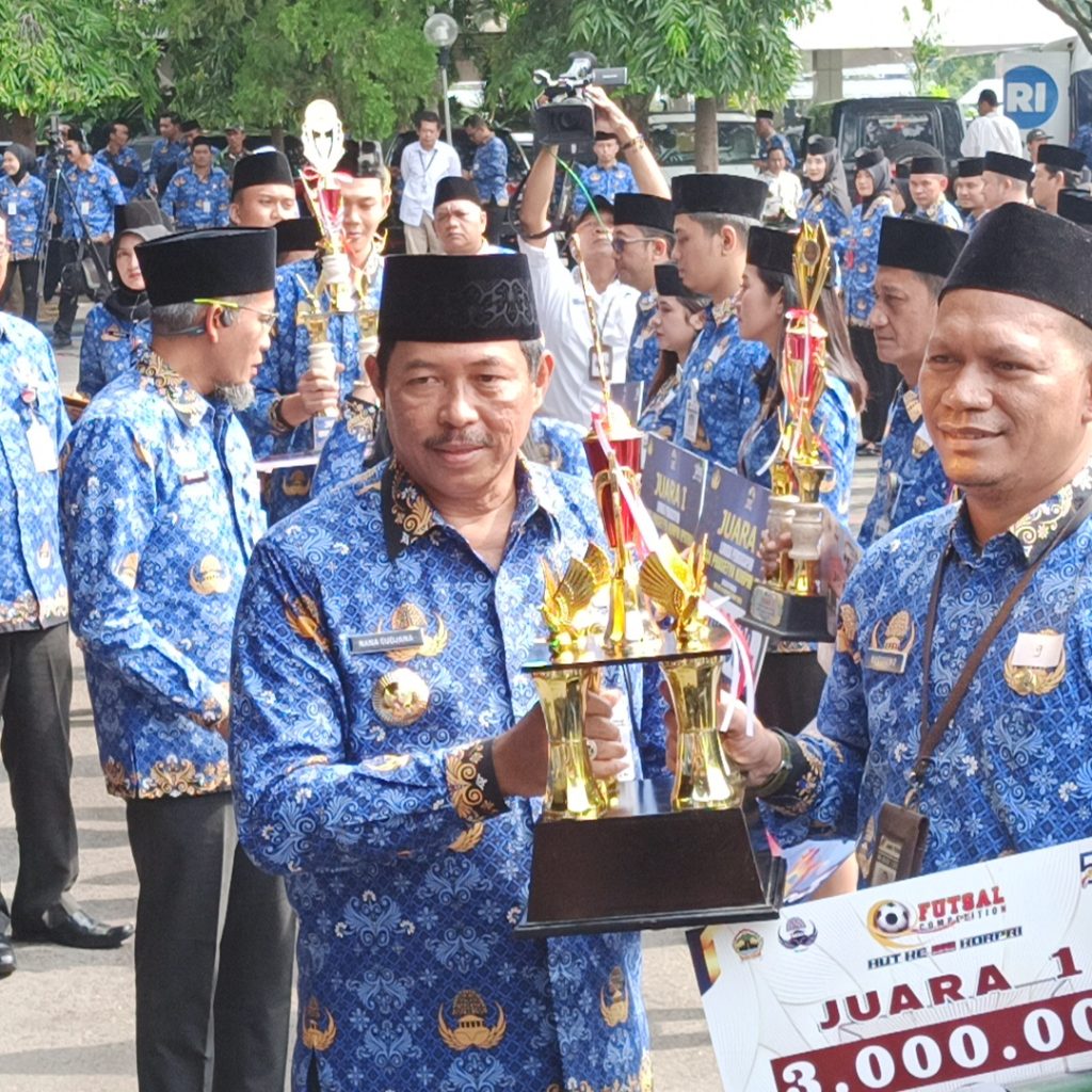 Pj Gubernur Jateng Nana Sudjana dorong ASN untuk tingkatkan pelayanan pada masyarakat. Foto: Istimewa