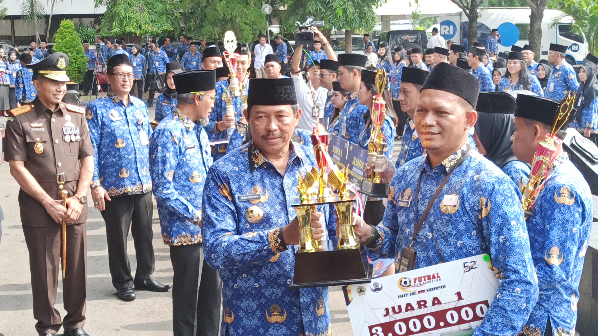 Pj Gubernur Jateng Nana Sudjana dorong ASN untuk tingkatkan pelayanan pada masyarakat. Foto: Istimewa