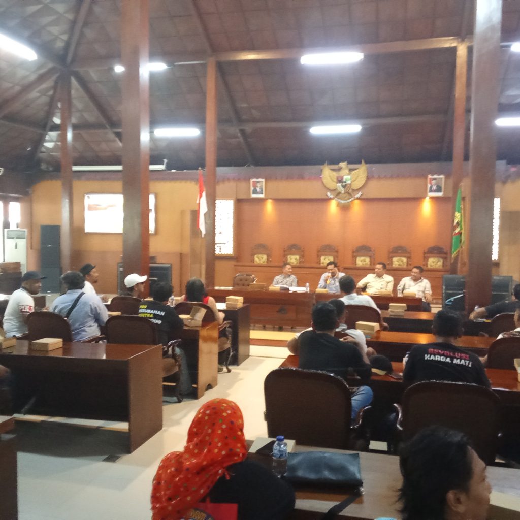 FBS Datangi Gedung DPRD Blora, Ada Apa?