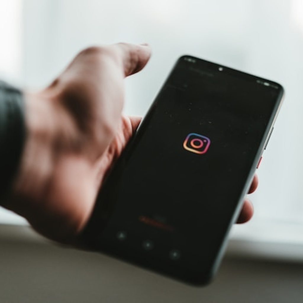 Banyaknya tuntutan hukum terhadap tak menurunkan pamor Instagram. Foto: unsplash.com/purzlbaum