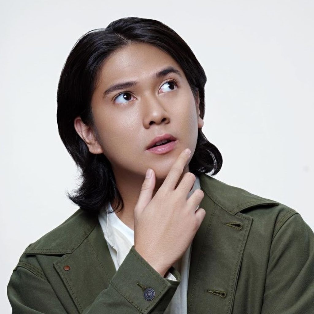 Dikritik Setelah Bawakan Lagu Justin Bieber, Iqbaal Ramadhan Minta Maaf 