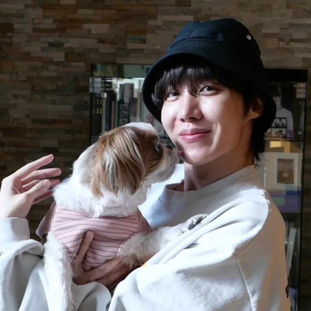 J-Hope BTS Rilis Mini Album Solo dan Serial Dokumenter Hope On The Street Vol. 1