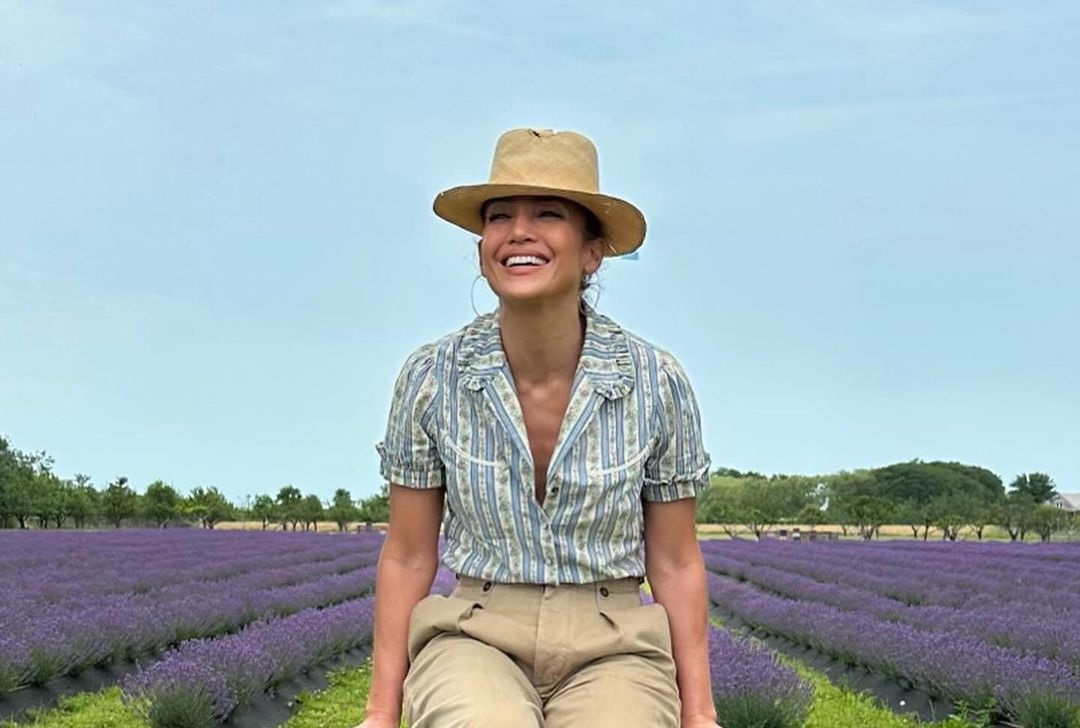 Jennifer Lopez ajukan cerai atas Ben Affleck tanpa pranikah. Foto: instagram.com/jlo