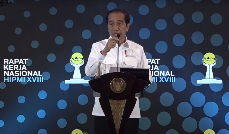 Presiden Jokowi bangga daya saing Indonesia meningkat. Foto: YouTube Sekretariat Presiden.