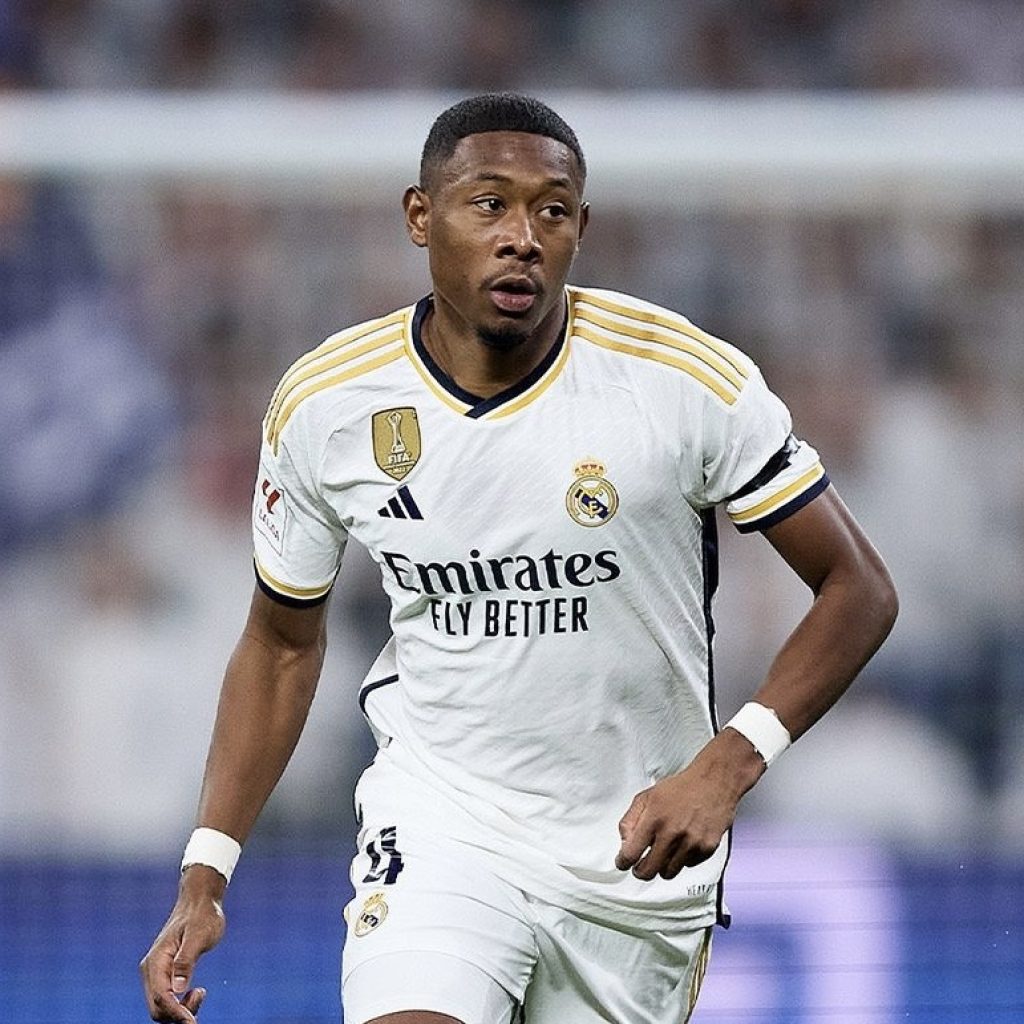 David Alaba harus jalani operasi usai cedera ACL. Foto: Instagram.com/realmadrid