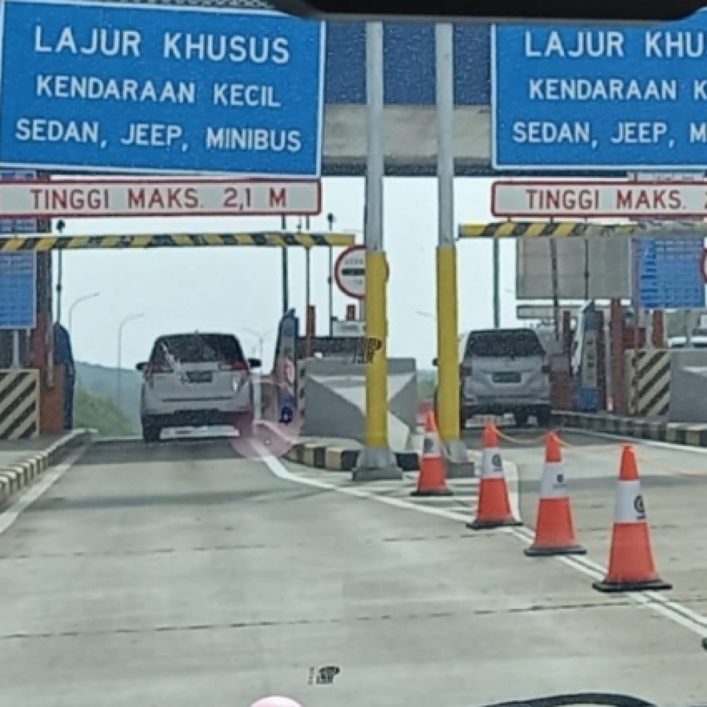 Jadwal penerapan diskon tarif tol selama libur nataru. Foto: PMJNews