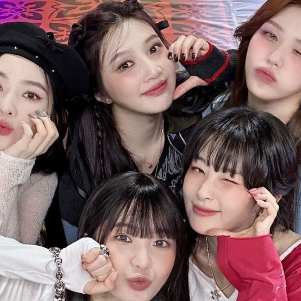 Jejak manis Red Velvet di Indonesia ciptakan kesan hangat di mata penggemar. Foto: Instagram.com/redvelvet.smtown