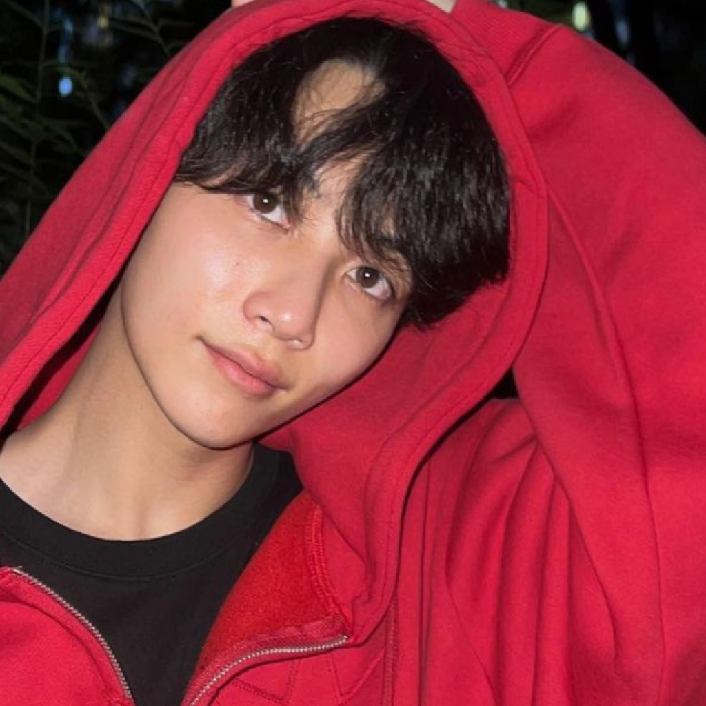 Jeonghan Seventeen jalani operasi pergelangan kaki hingga tak bisa ikut Tur Asia. Foto: Instagram.com/jeonghaniyoo_n