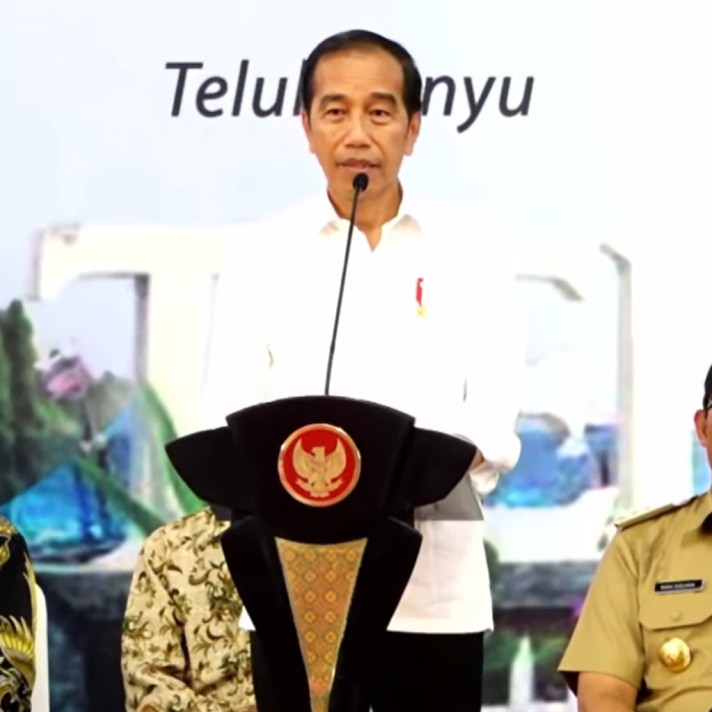 Jokowi dan Ibu Iriana berkunjung ke Jawa Tengah untuk kunjungan kerja. Foto: Tangkapan Layar YouTube Sekretariat Presiden