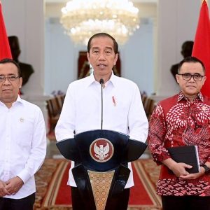 Jokowi Bantah Isu tentang Menterinya yang Hendak Undur Diri dari Kabinet
