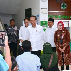 Cegah Stunting, Jokowi Pastikan Setiap Puskesmas Miliki Alat USG Kehamilan