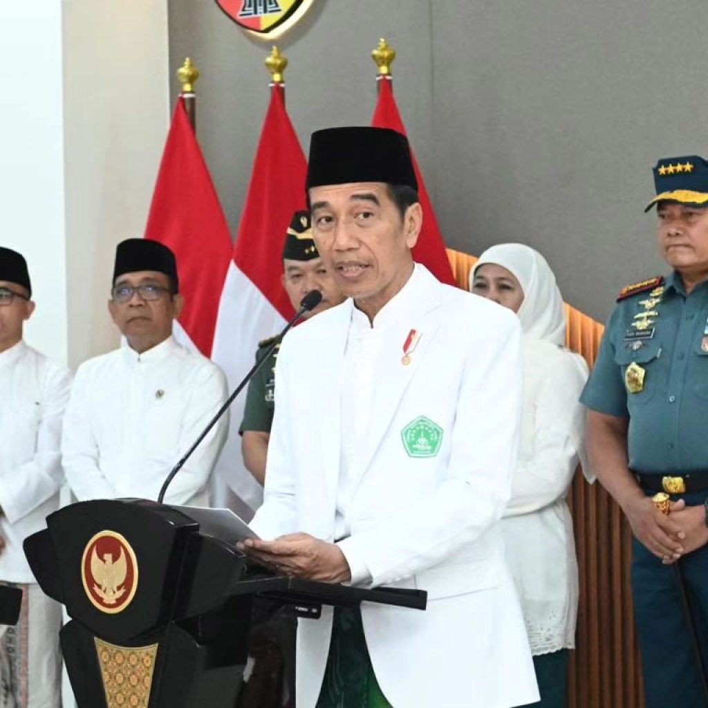 Didampingi Prabowo, Jokowi Resmikan Dua Rumah Sakit TNI di Surabaya