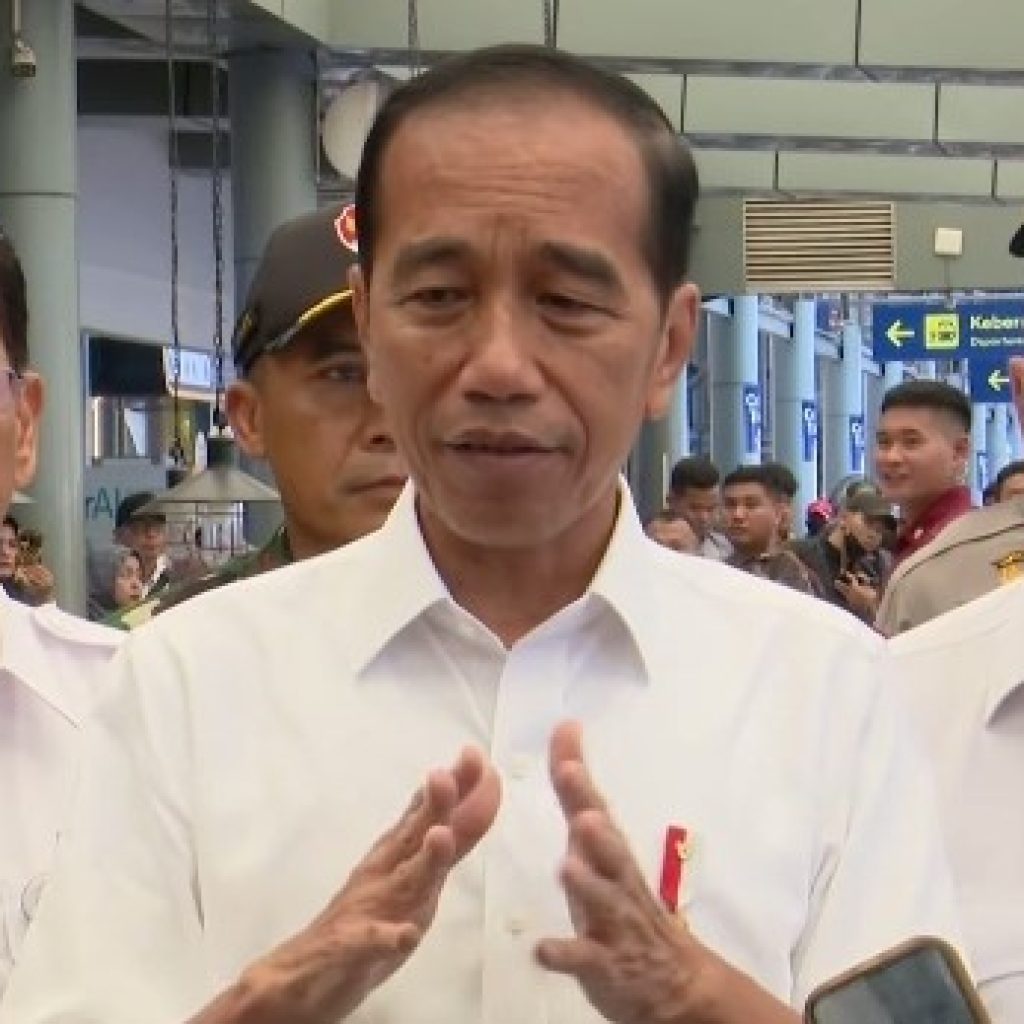 Jokowi Minta Menhub Atasi Kemacetan Panjang di Pelabuhan Merak Banten