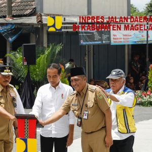 Jokowi Resmikan Empat Inpres Jalan Daerah di Magelang, Salah Satunya untuk Jalur Evakuasi Gunung Merapi