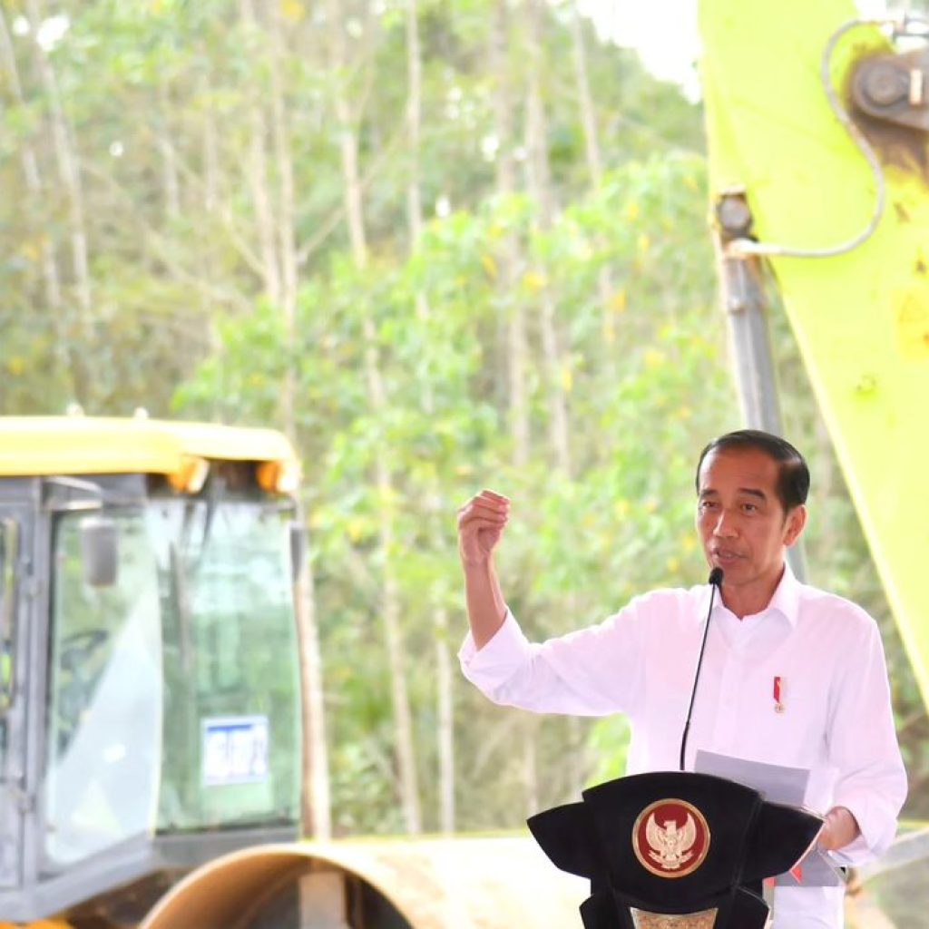 BEM UGM Nobatkan Jokowi sebagai Alumni Paling Memalukan