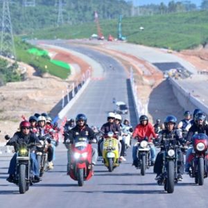 Presiden Jokowi Ajak Influencer Motoran Keliling Tol di Ibu Kota Nusantara