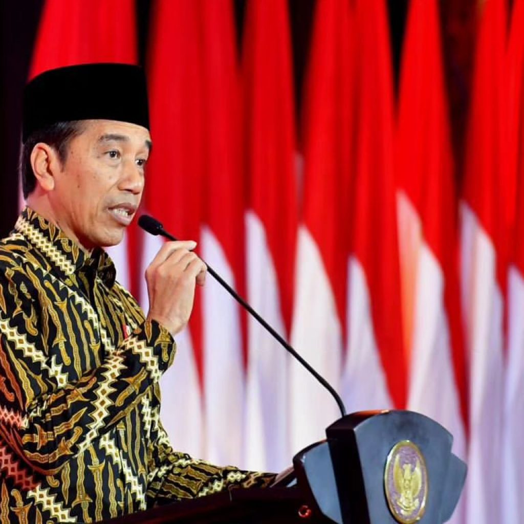 Jokowi bantah tudingan soal dirinya pernah minta hentikan kasus e-KTP Setnov. Foto: Instagram.com/jokowi