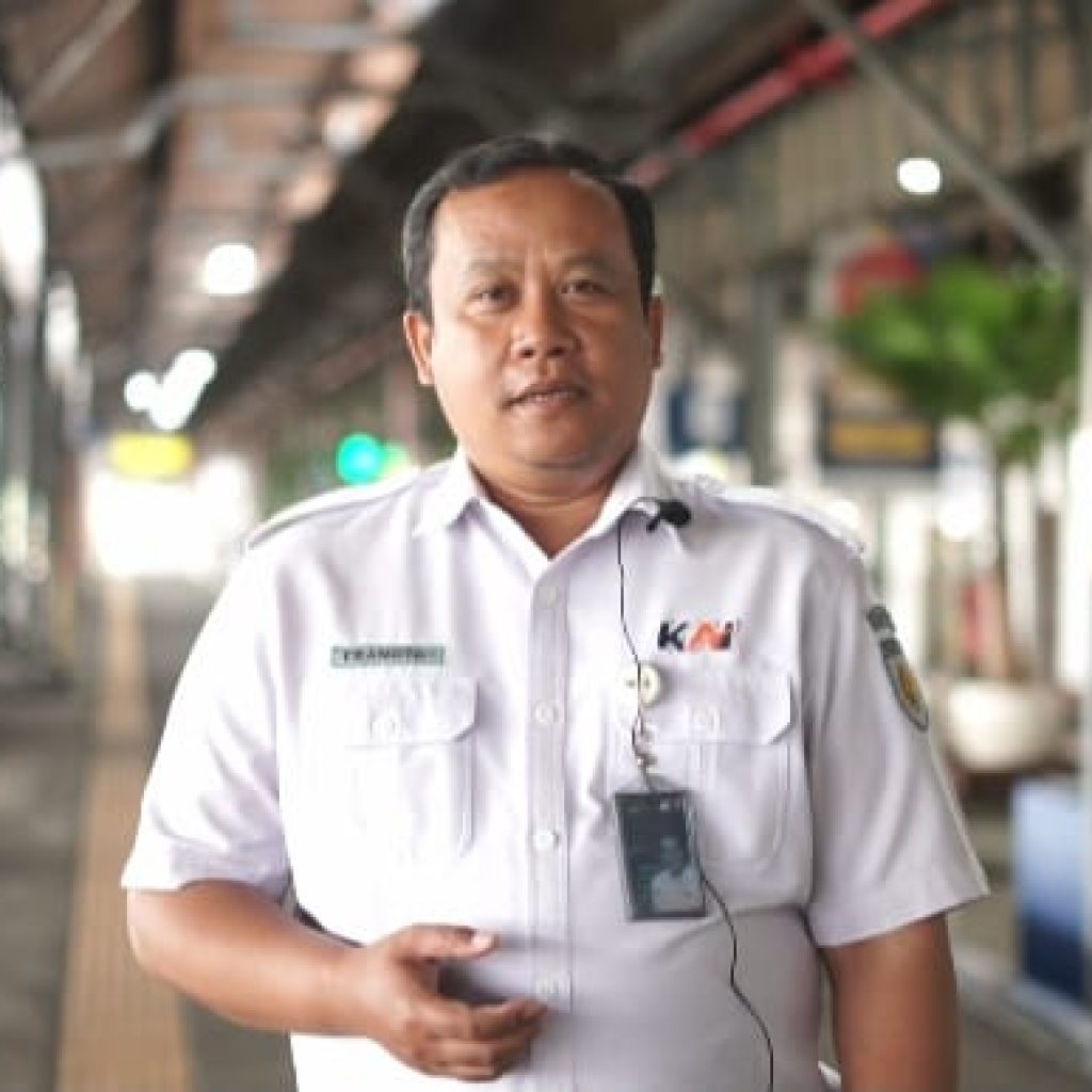 Imbas Banjir di antara Stasiun Gubug-Karangjati, Jalur Kereta Api Tersendat