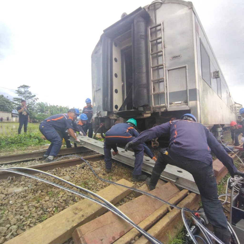 KAI Rilis Daftar Korban Meninggal Dunia dan Luka-luka atas Terjadinya Tabrakan KA Turangga dan Commuter Line Bandung Raya