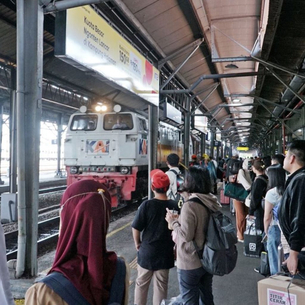 PT Kereta Api Indonesia beri tarif khusus perjalanan KA jarak jauh pada dua jam sebelum keberangkatan. Foto: Dok. Humas KAI Daop 4.