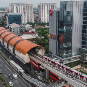 Ramadhan, KAI Sediakan Takjil Gratis dan Perbolehkan Penumpang Buka Puasa di LRT Jabodebek