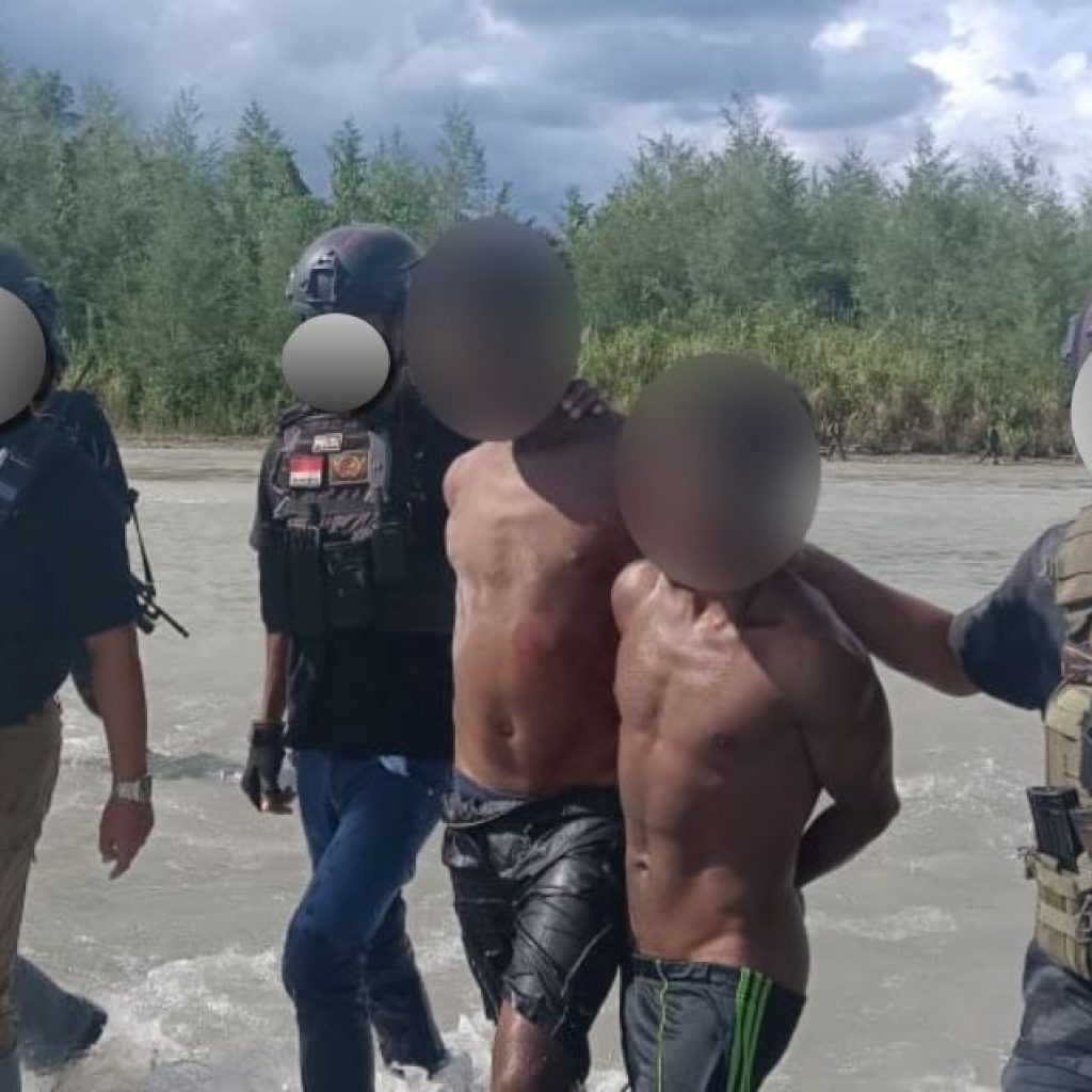 Dua Orang KKB yang Menembak Wings Air Berhasil Ditangkap Petugas, 1 Orang Tewas Ditembak Mati 